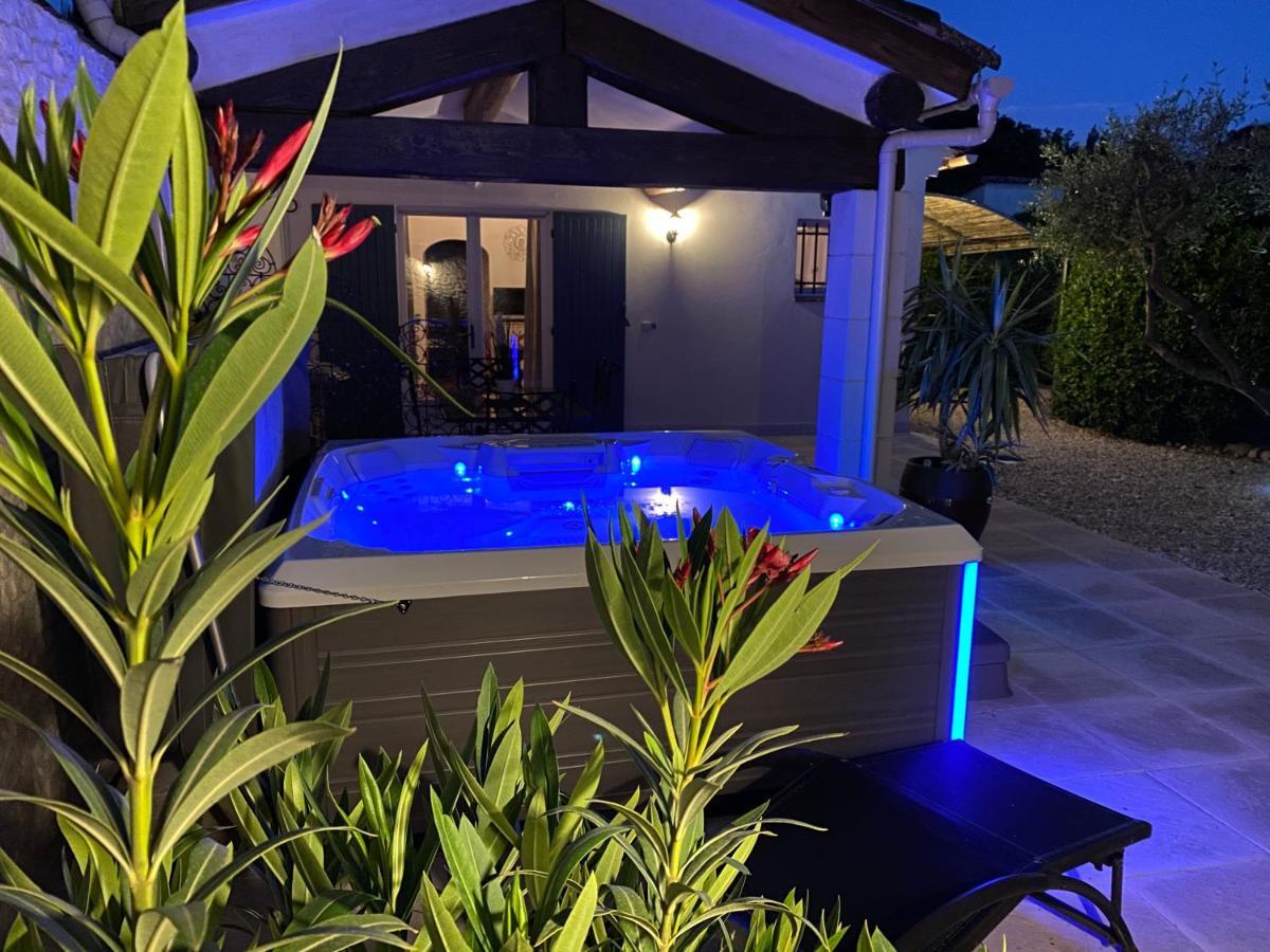 Mas Beau Soleil & Spa Cottages De Charme Avec Jacuzzi&Jardin Prives Saint-Rémy-de-Provence 外观 照片