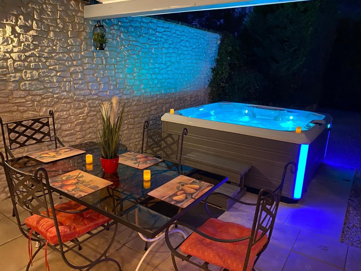 Mas Beau Soleil & Spa Cottages De Charme Avec Jacuzzi&Jardin Prives Saint-Rémy-de-Provence 外观 照片