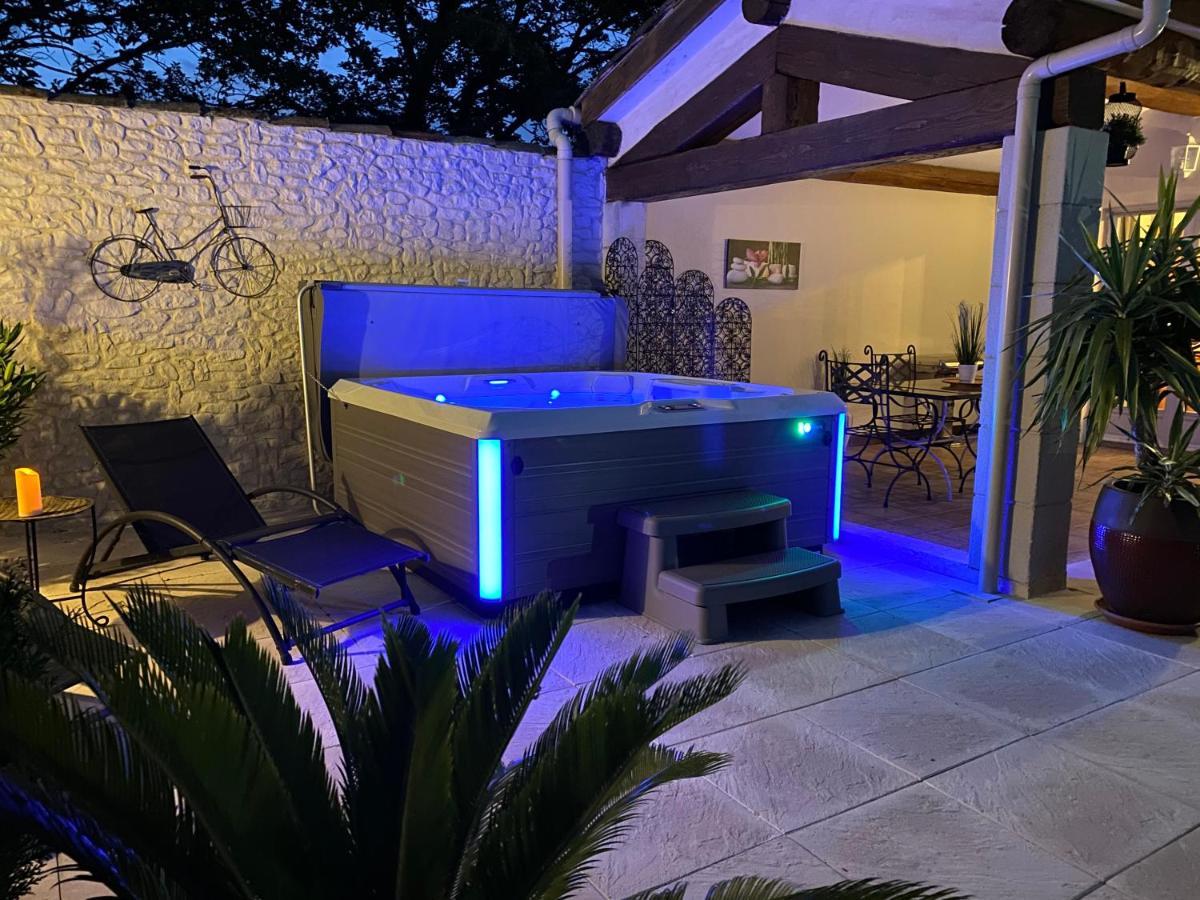 Mas Beau Soleil & Spa Cottages De Charme Avec Jacuzzi&Jardin Prives Saint-Rémy-de-Provence 外观 照片